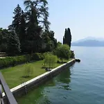 By Maggiore With Stunning Views Holiday home Oggebbio